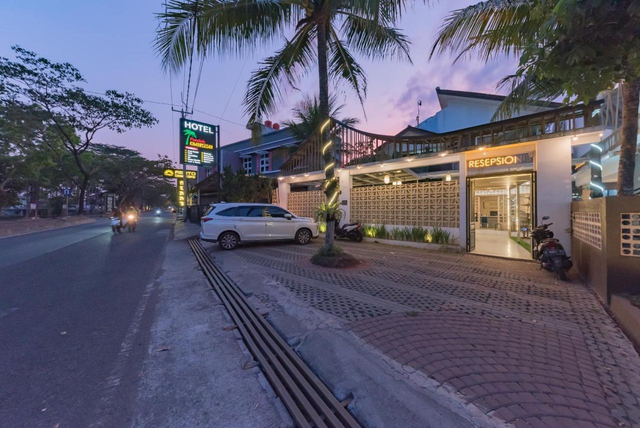 Urbanview Hotel Khayrizsan Tasikmalaya By Reddoorz Exterior photo