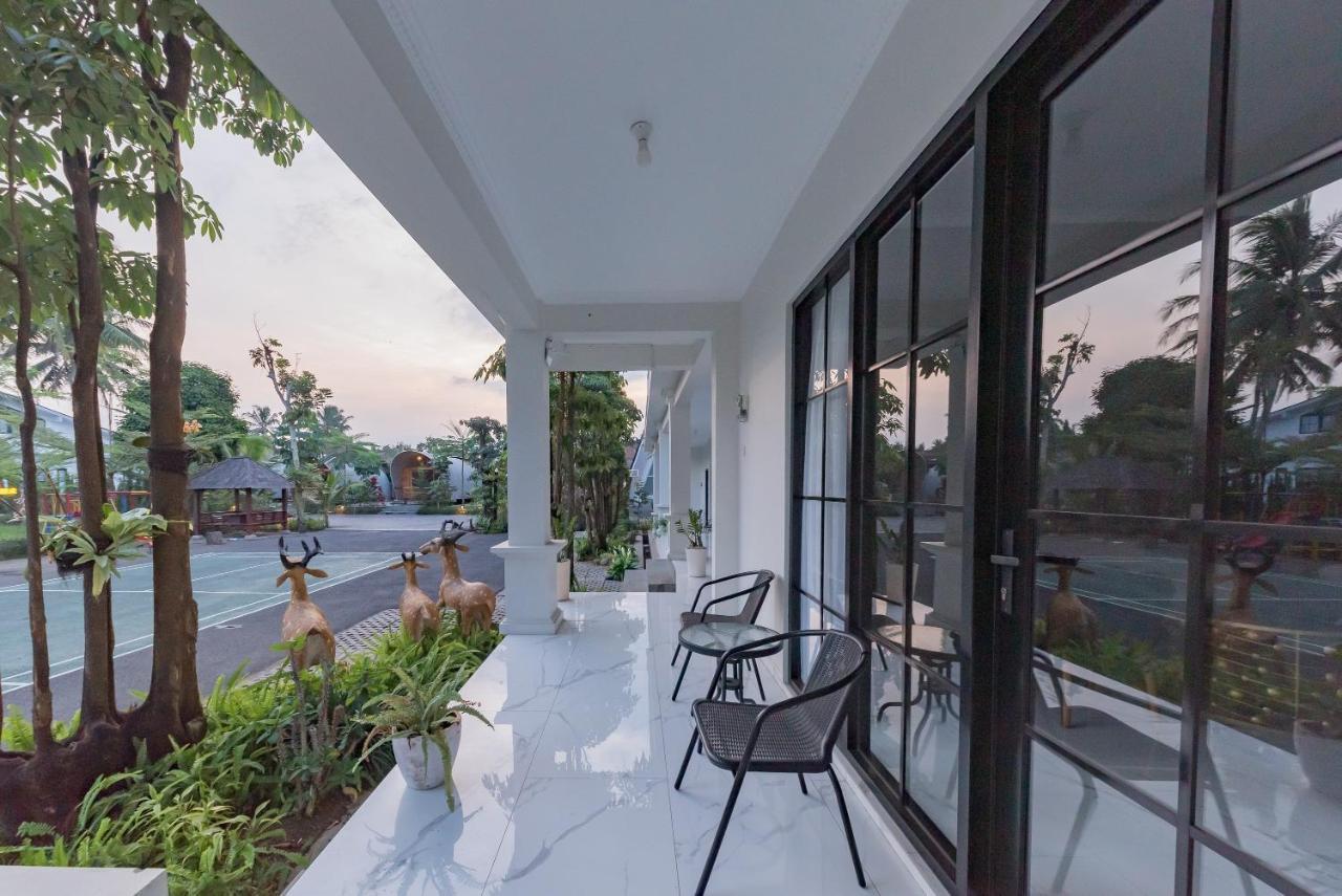 Urbanview Hotel Khayrizsan Tasikmalaya By Reddoorz Exterior photo