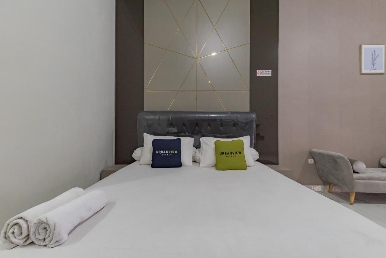 Urbanview Hotel Khayrizsan Tasikmalaya By Reddoorz Exterior photo